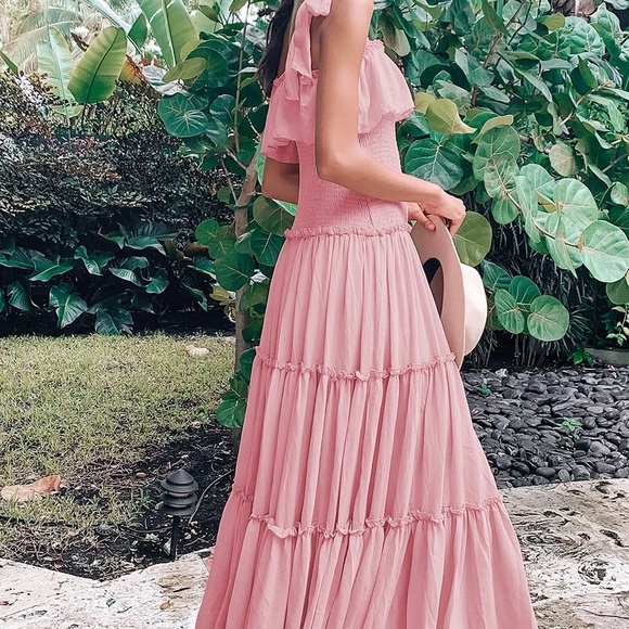 🆕 Lulu’s BOHEMIAN DUSTY PINK SMOCKED TIERED MAXI - Picture 5 of 8